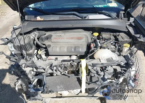 2018 Jeep Compass Limited 4X4 из США, поврежденный, VIN 3C4NJDCB6JT481514